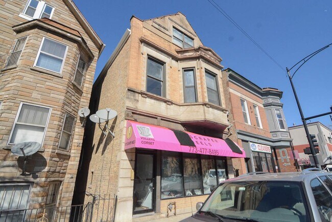 Foto del edificio - 2216 W Belmont Ave