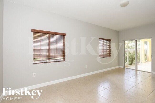 Foto del edificio - 2965 NE 4th St
