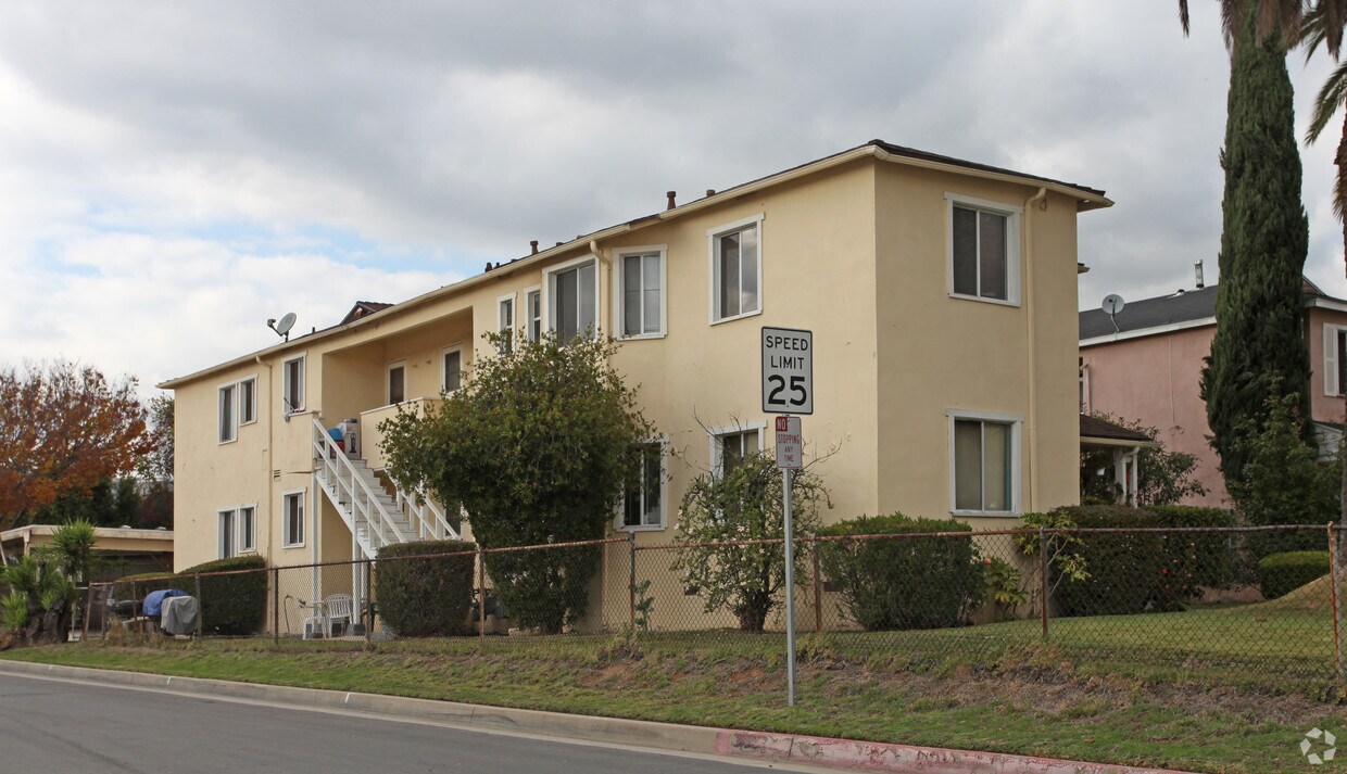 Building Photo - 1251 Lincoln Ave