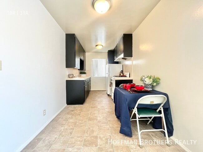 Building Photo - 11275 Huston St