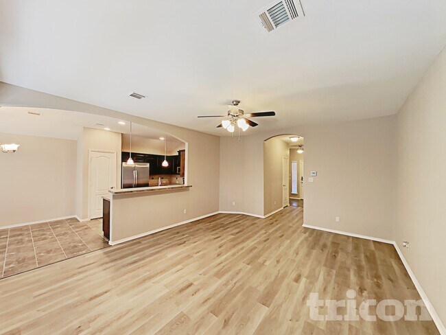 Foto del edificio - 525 Beechgrove Terrace