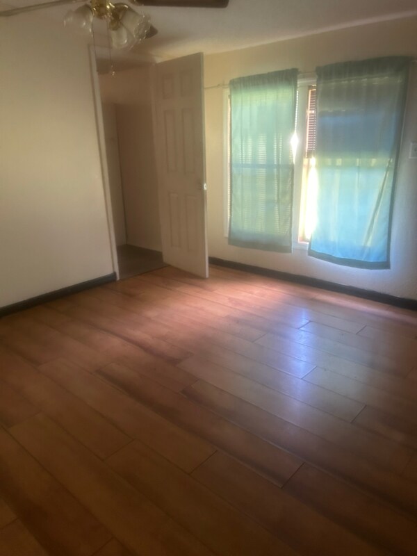 Building Photo - 5697 N Highland Park Dr