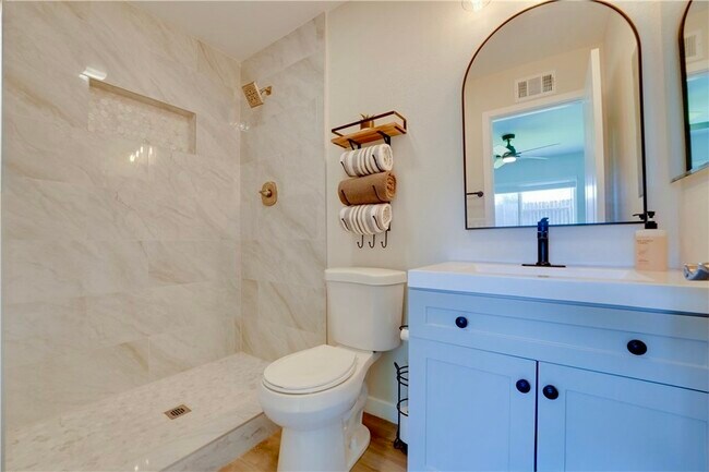Foto del edificio - 10319 Hemphill Ct