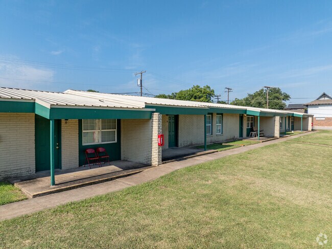 Fotografía del edificio - Lake Air Green Apartments