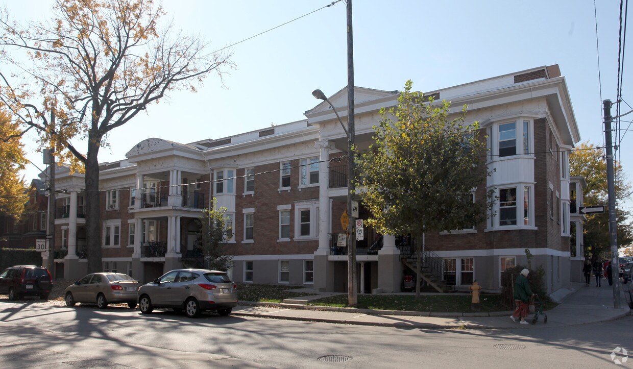 Building Photo - 112-140 Cowan Ave