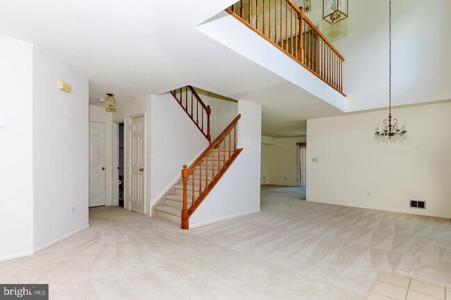 Building Photo - 6 Aldgate Ct