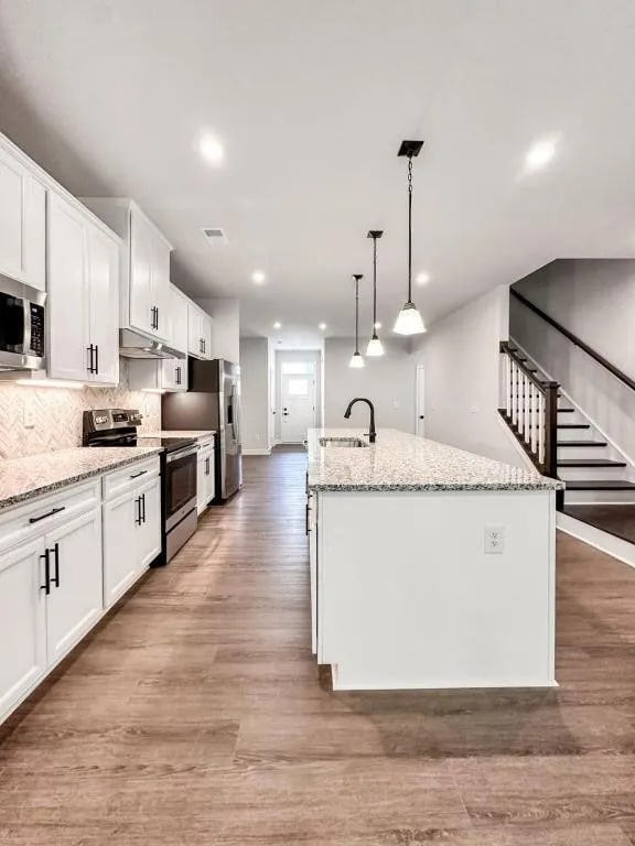 Building Photo - Galil Townhouse