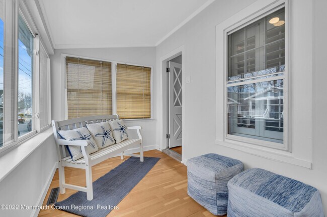 Foto del edificio - 629 Redmond Ave