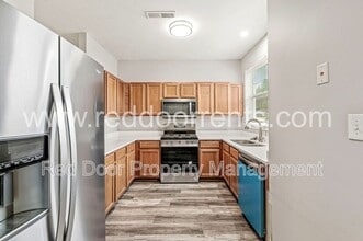 Building Photo - 2406 N Delaware St