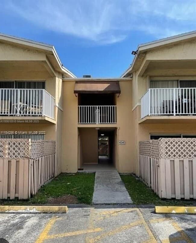 Building Photo - 4240 NW 79th Ave