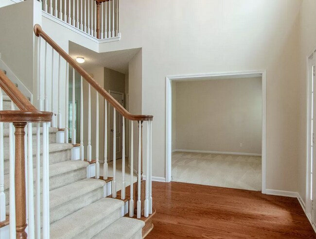 Foto del edificio - 20 Minnie Court - Available Jul 31.  Well ...