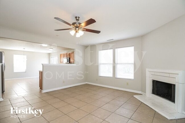 Foto del edificio - 4154 Lakewood Glen Dr