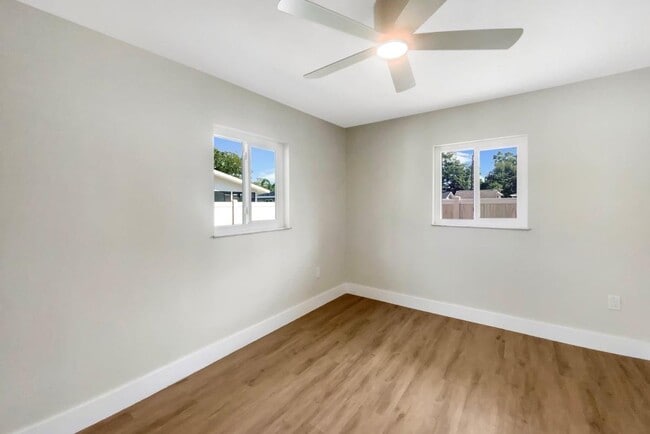 Building Photo - 966 Charlotte Ave
