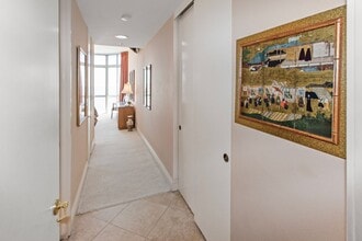 Building Photo - 1750 Avenida Del Mundo