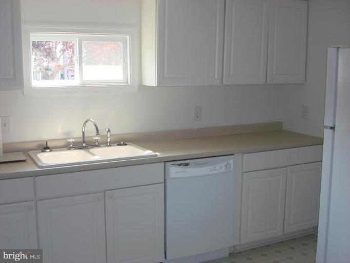 Foto del edificio - 17813 Willow Rd