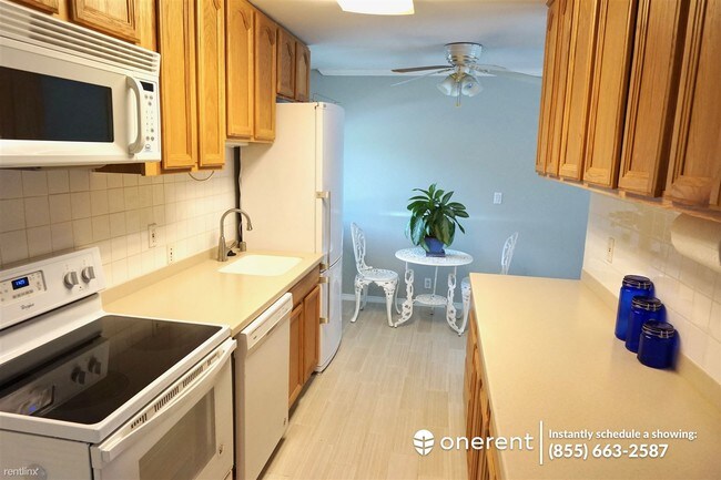 Foto del edificio - 970 100th Ave NE