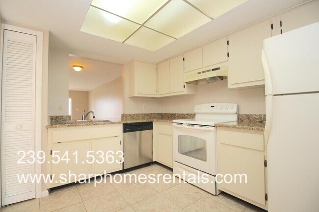 Building Photo - 4516 SW 10th Ave