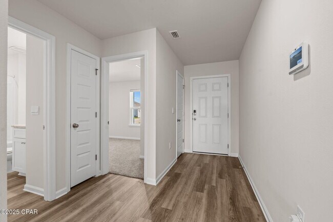 Foto del edificio - 5132 Rivergrass Dr