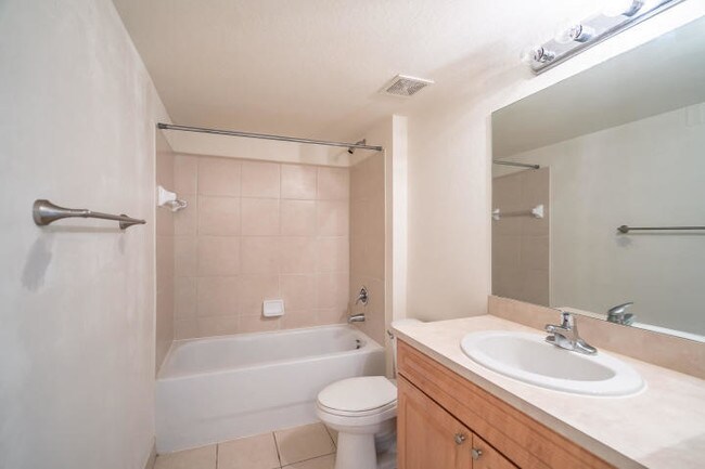 Foto del edificio - 3/2 Condo in Green Cay Village