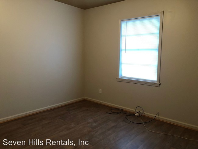 Foto del edificio - 609-609 Hardy Ave SW