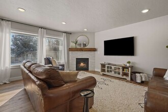 Building Photo - 2549 W Tango Creek Dr