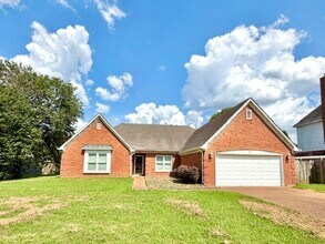 Building Photo - 876 Wood Cade Cove