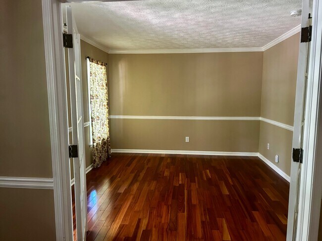 Photo - 3005 Wrens Way (Kennesaw, GA) House