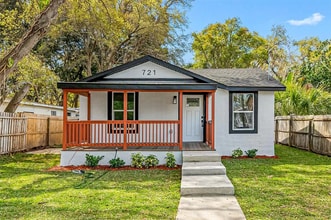 Building Photo - 721 New York St