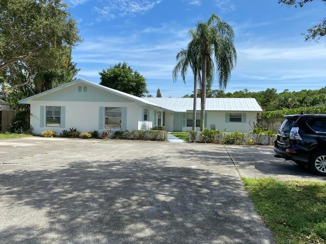 Foto principal - 9406 Saturn Ave