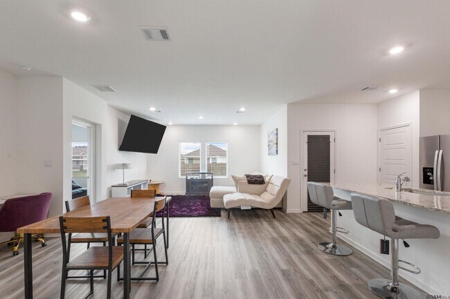 Foto del edificio - 12822 Sweetleaf Ave