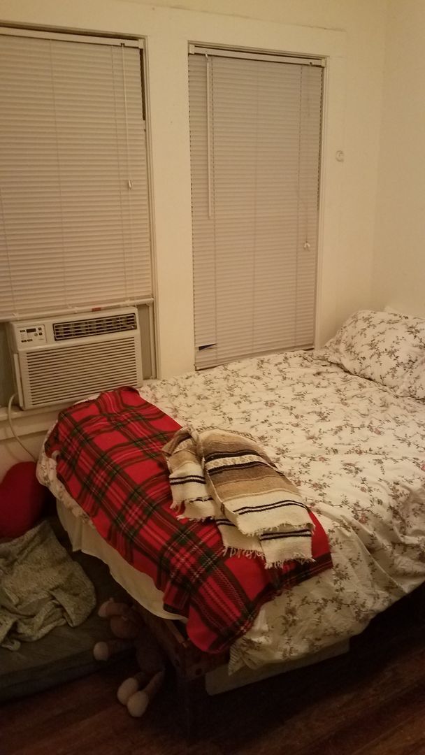 Foto del edificio - Historic 1 Bedroom, 1 Bathroom Duplex (wit...