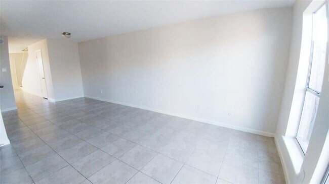 Foto del edificio - 6677 Kentwick Dr