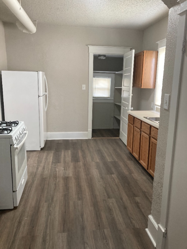 Building Photo - 4244 Baring Ave
