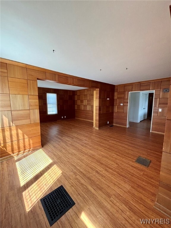 Foto del edificio - 90 Laverack Ave