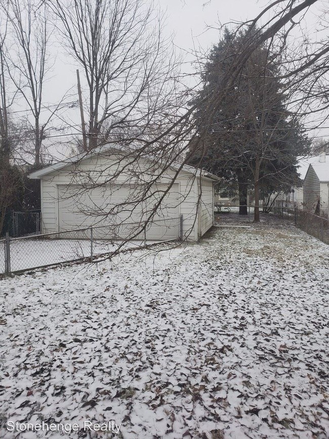 Building Photo - 3 br, 1 bath House - 1568 Hagley