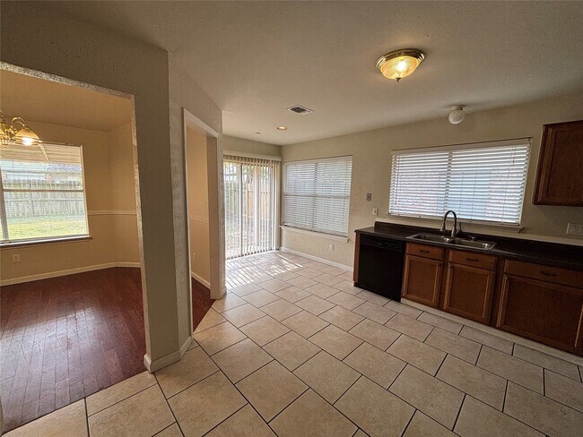 Foto del edificio - 10423 Sand Pass Ln