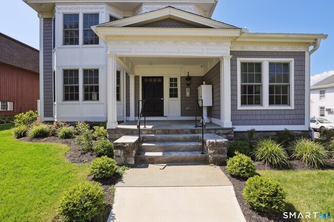 Foto del edificio - 138 Deer Hill Ave