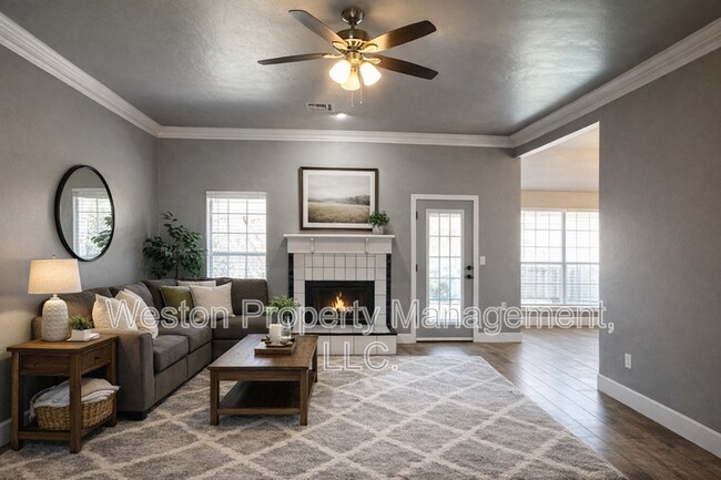 Building Photo - 18120 Chestnut Oak Dr