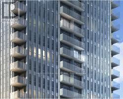 Building Photo - 170 Sumach St