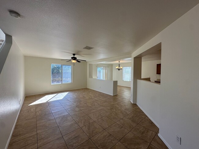 Foto del edificio - 6279 S Earp Wash Ln