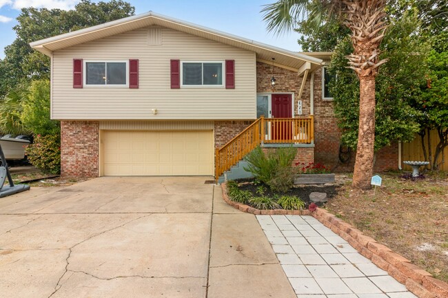 Building Photo - 621 Sea Oats Dr