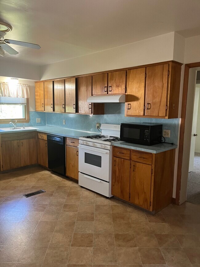 Foto del edificio - 310 S Washington St