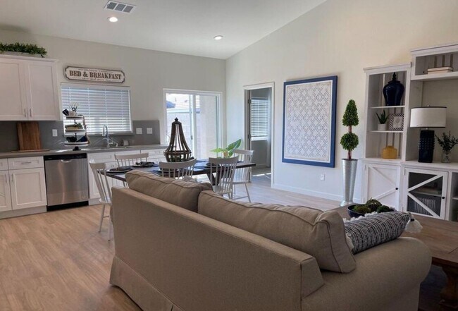 Foto del edificio - 4304 Sun Orchard Dr