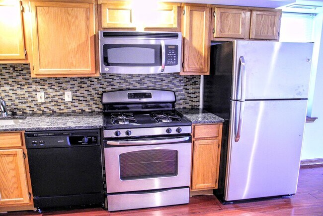 Photo - 743 S 20th St Apartment