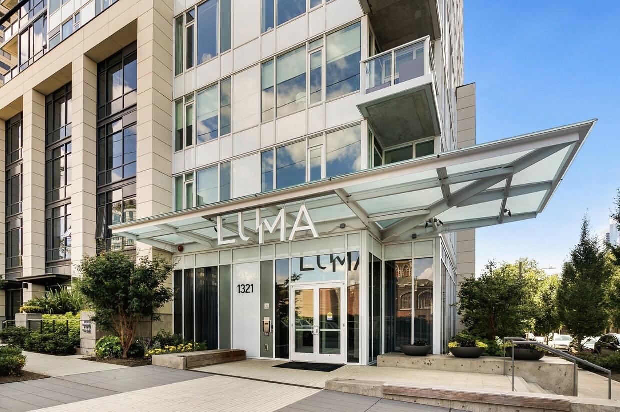 Luma Front - 1321 Seneca St