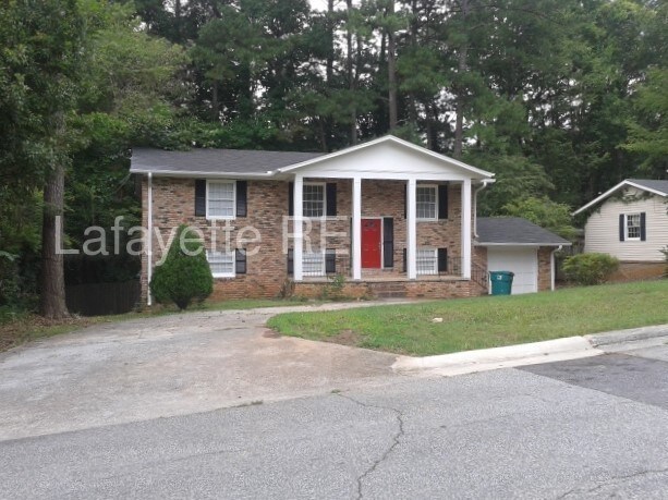 Primary Photo - 2660 Evergreen Trl SE