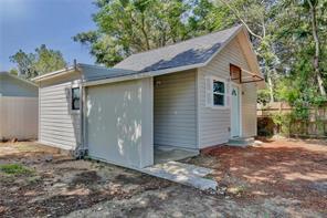 Building Photo - 216 E Atwater Ave