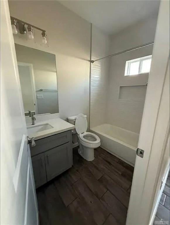 Building Photo - 19 Swallow Ave