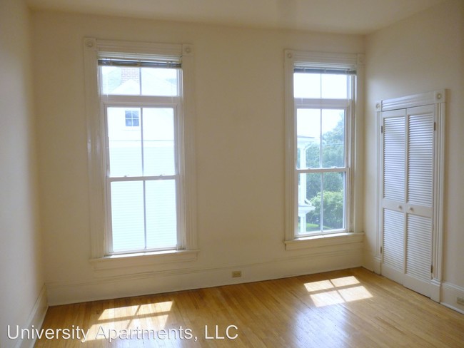 Building Photo - 1121 Wertland St
