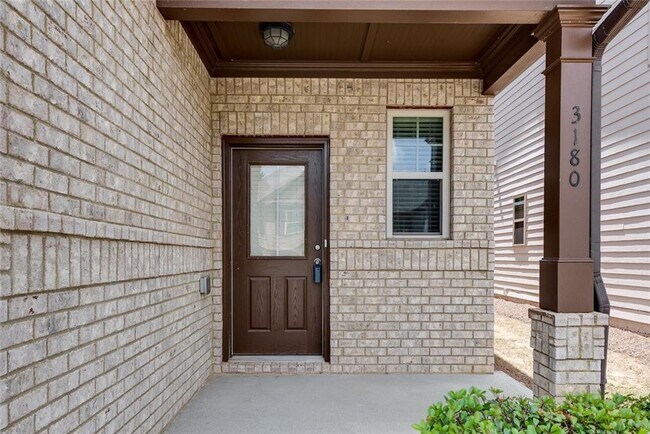 Foto del edificio - 3180 Wildberry Run Ln